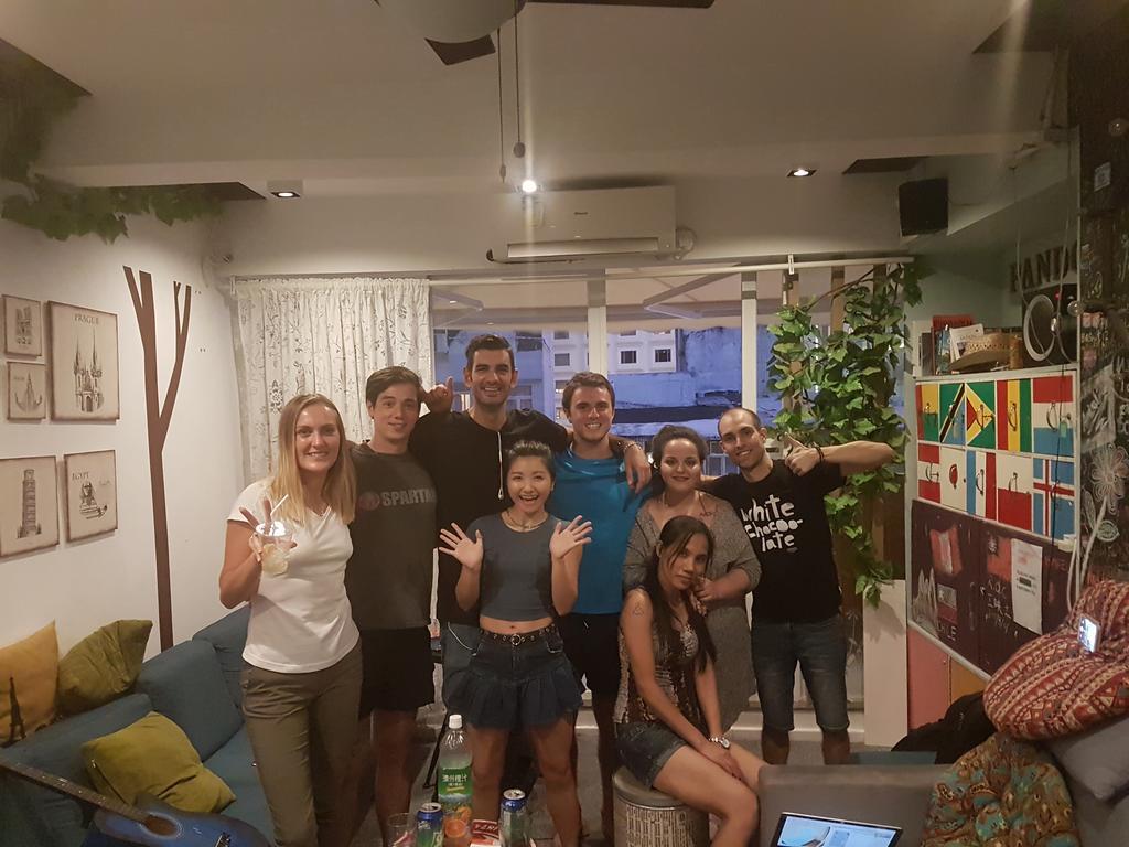 Pandora After 80S Hostel Hong Kong Bagian luar foto