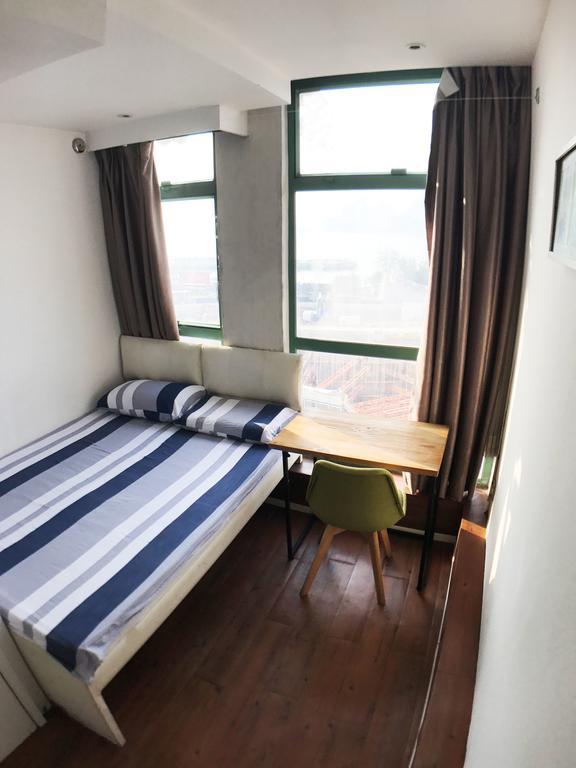 Pandora After 80S Hostel Hong Kong Bagian luar foto