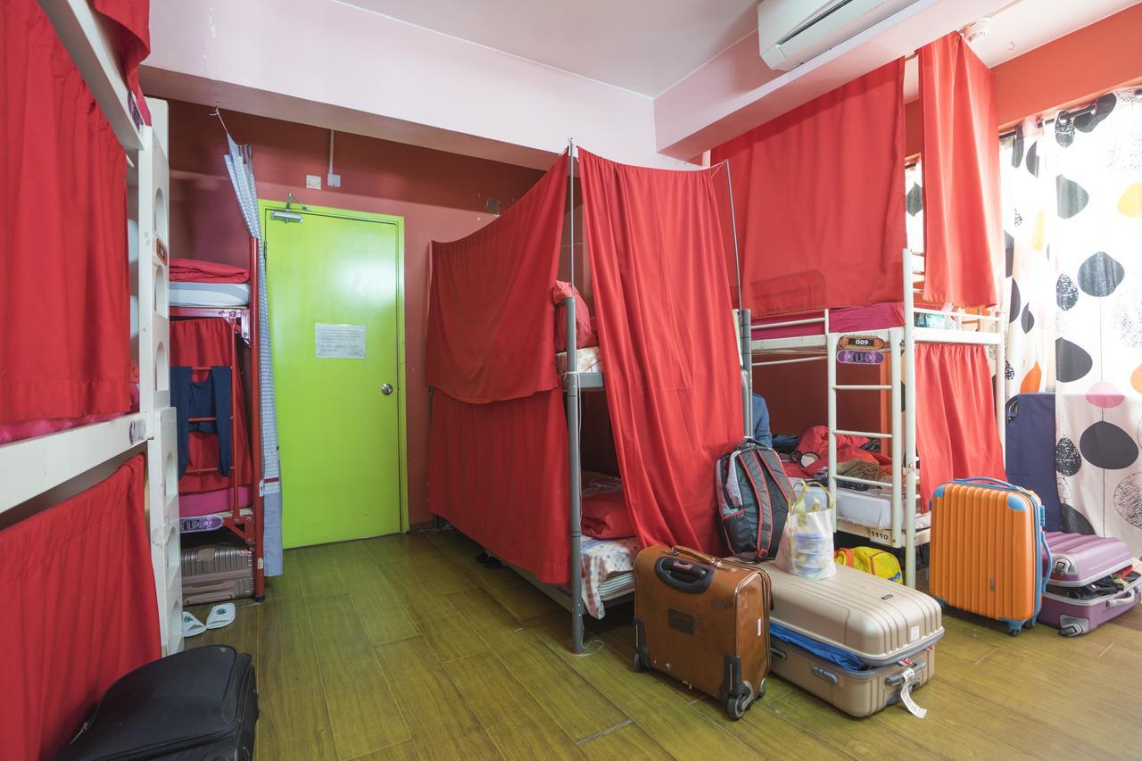 Pandora After 80S Hostel Hong Kong Bagian luar foto