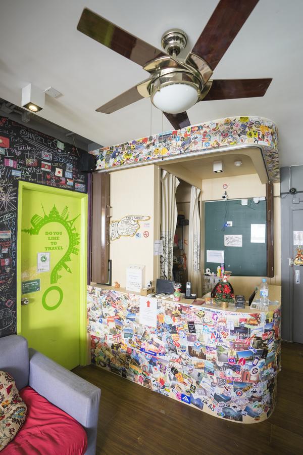Pandora After 80S Hostel Hong Kong Bagian luar foto