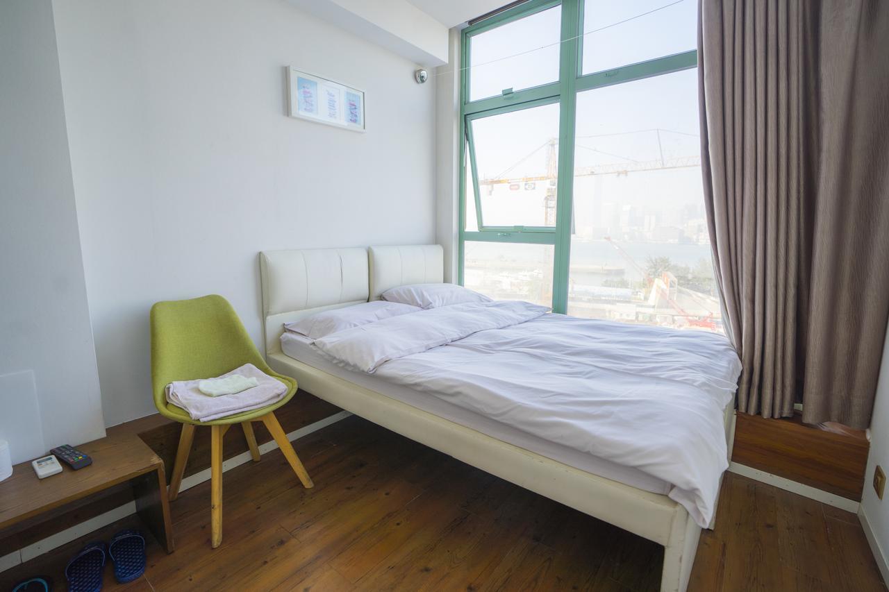 Pandora After 80S Hostel Hong Kong Bagian luar foto
